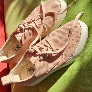 Roxy lace up shoes pink